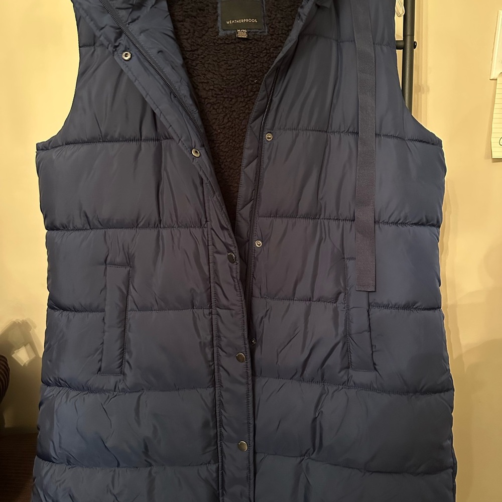 Weatherproof Navy and Sherpa Puffer Vest